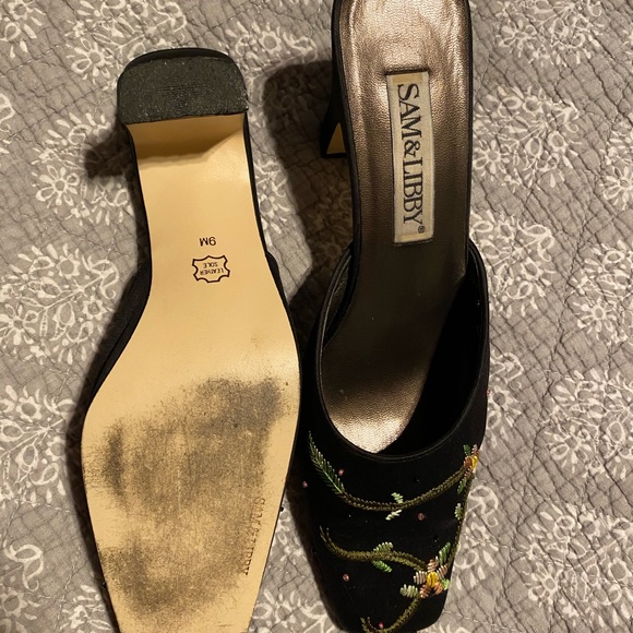 Sam and Libby Embroidered mules with heel - Picture 3 of 4